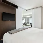 Hotel O Cean Suites Near Igi Airport