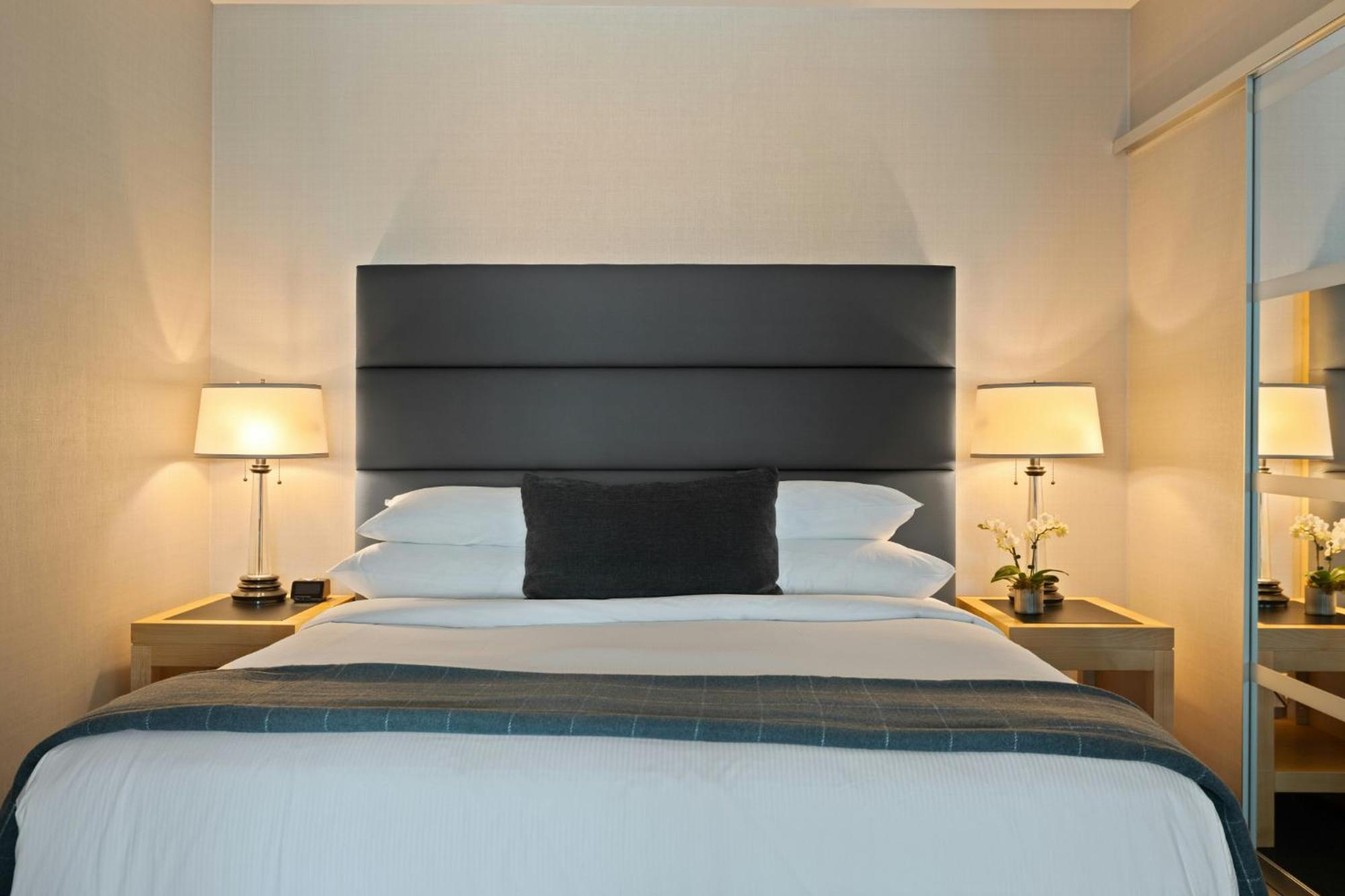 O Cean Near Igi Airport Hotel 4*